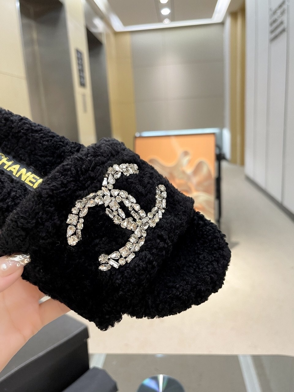 Adidas 2025/SS New Wool Slippers Soft Fine Wool - Model