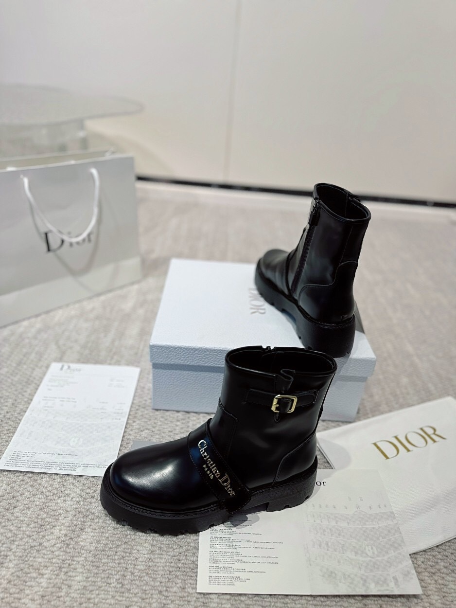 DIOR CHRONO Ankle Boots with CD Logo and Exclusive Zipper - LY00340