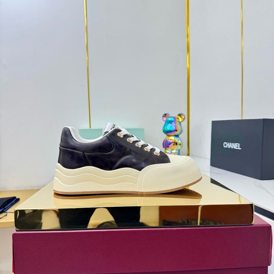 Chanel 2025 SS Panda Loafers Casual Sports Shoes - LY00310