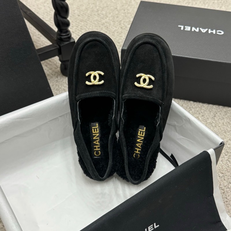Chanel 2025 SS Teddy Fur Loafers with Double C Logo - KFY00300