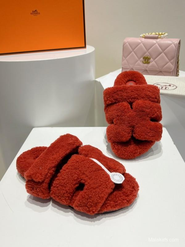 H Love Erjiu Full Wool Slippers with Wavy Fur Design - LY00270