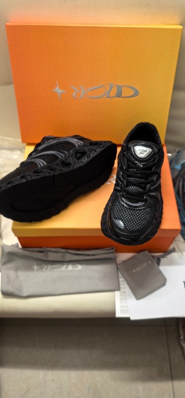 Dior B35 Chunky Dad Sneakers - B35