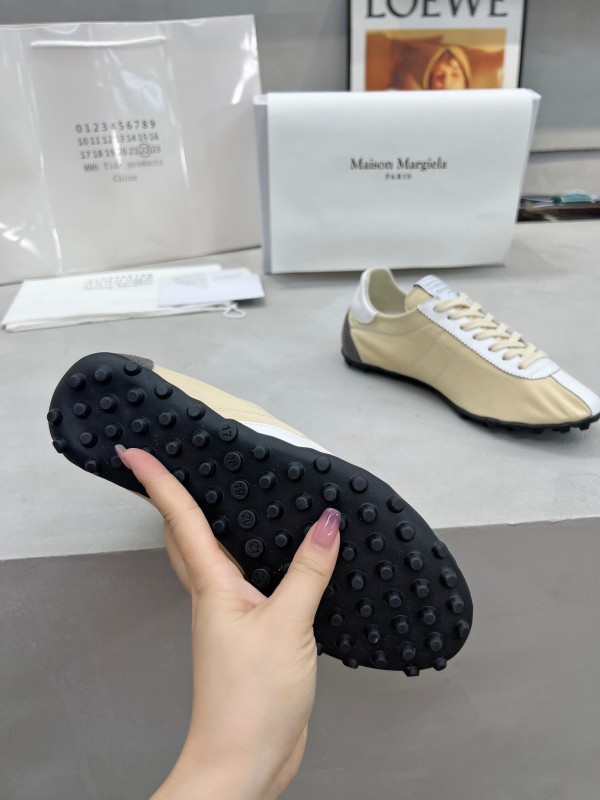 Maison Margiela Couple Sports Casual Shoes - AS00240