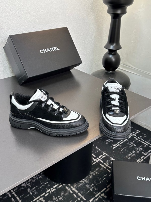 Chanel Spring/Summer 2025 Runway Thick Sole Sneakers - LY00320