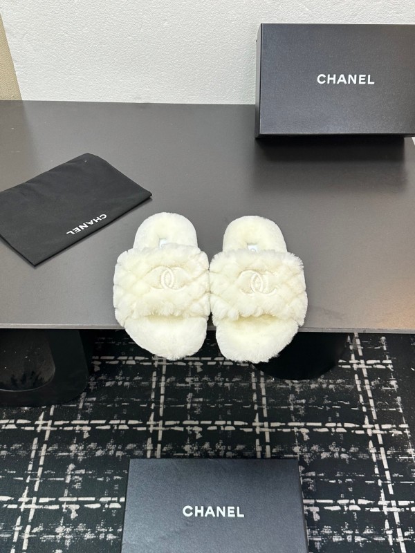 Chanel 2025SS Fashion Fur Slippers - LY00250