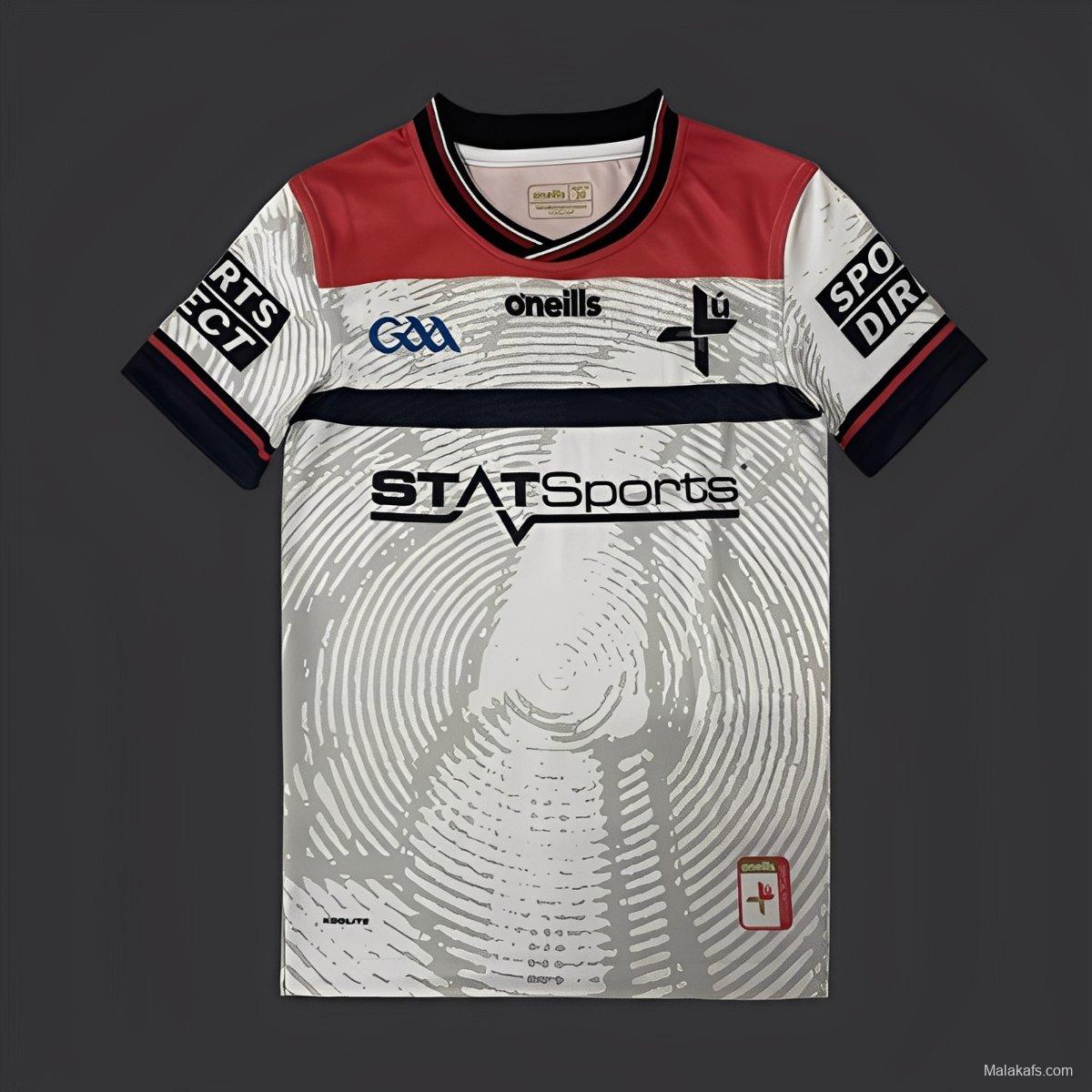 25/26 Kids Kildare GAA White with Red Shoulders and Circular Pattern Jersey