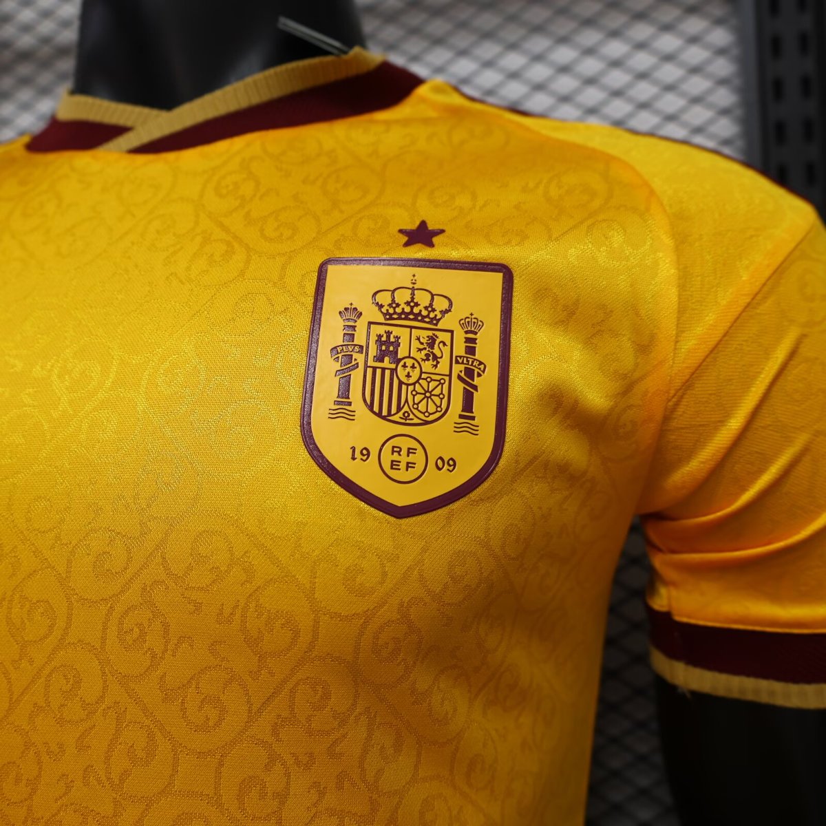 Player Version 2026 Spain Golden Special Jersey